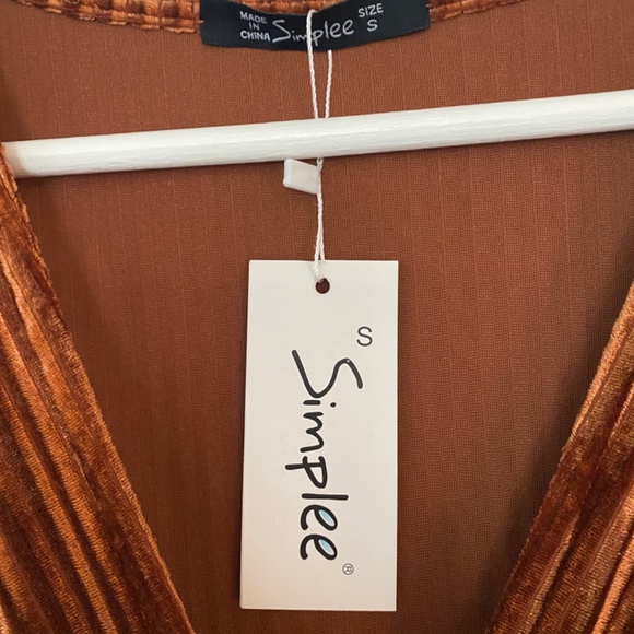 Simplee Velvet Wrap Dress Copper Small NWT - Picture 6 of 10